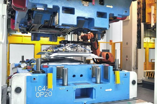 探秘天際汽車匠心智造工廠 首臺ME7量產車下線，橡膠制品助力品質升級