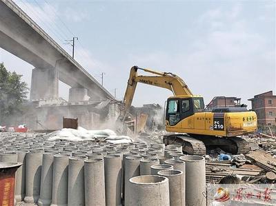莆田城廂區(qū)依法拆除4宗違章建筑物，強(qiáng)化城市管理與土地秩序